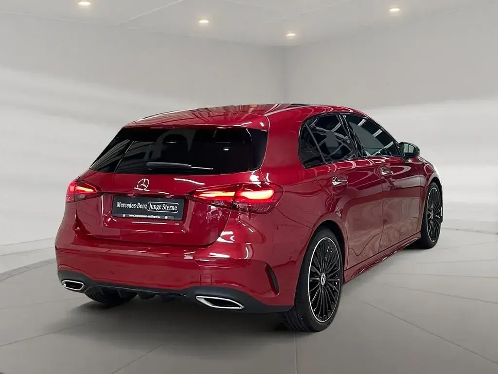 Gebraucht Mercedes A220 AMG 190 PS (139 kW) 2025 Manufaktur patagonienrot metal Limousine