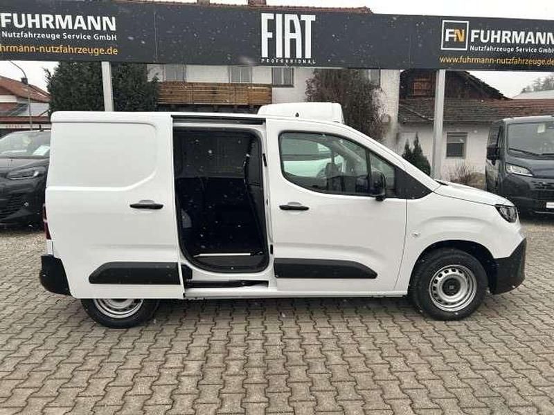 Neu Fiat Doblò 101 PS (74 kW) 2025 Weiß Van / Kleinbus