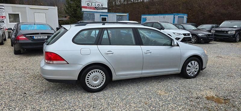 Gebraucht VW Golf V Trendline 105 PS (77 kW) 2007 Silber Kombi