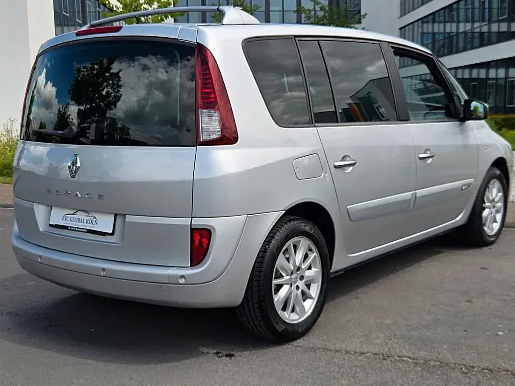 Gebraucht Renault Espace Dynamique 170 PS (125 kW) 2010 Silber Van / Kleinbus