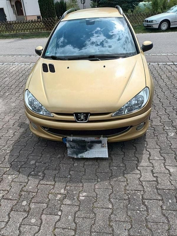 Gold Gebraucht 2005 Peugeot 206 Tendance Kombi | 2.650 € (Teuer) - Bild 1/4
