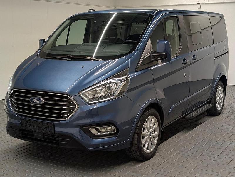 Gebraucht Ford Tourneo Titanium 185 PS (136 kW) 2020 Blau Van / Kleinbus