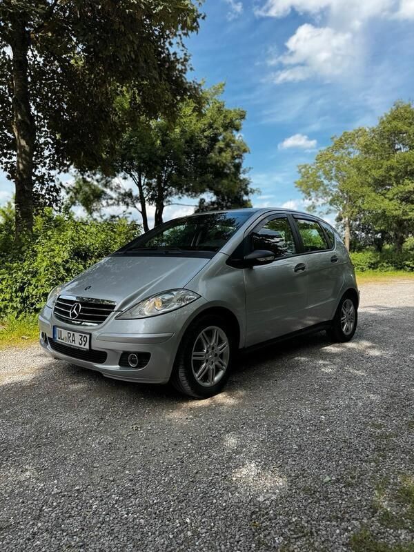 Silber Gebraucht 2007 Mercedes A170 Kleinwagen | 1.900 € (Fairer Preis) - Bild 1/4