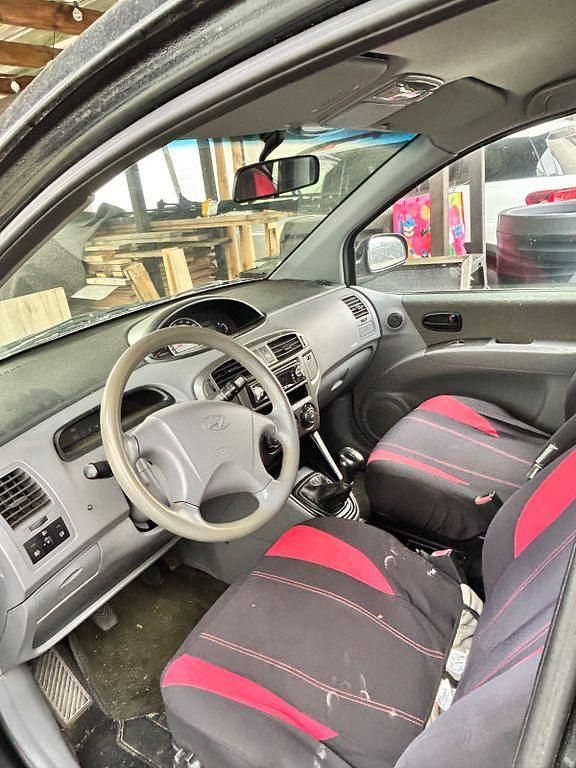 Gebraucht Hyundai Matrix Edition+ 103 PS (75 kW) 2004 Schwarz Van / Kleinbus