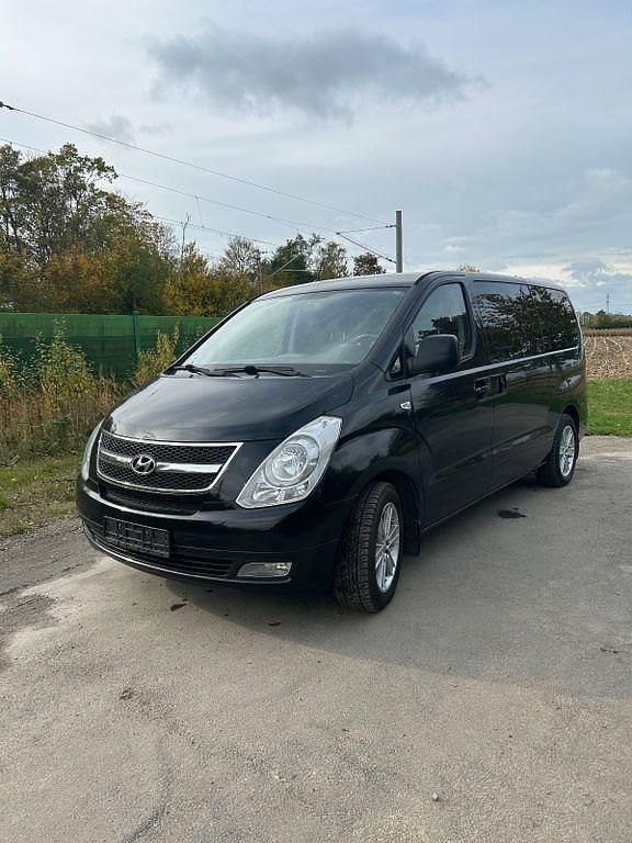 Gebraucht Hyundai H-1 170 PS (125 kW) 2010 Schwarz Van / Kleinbus
