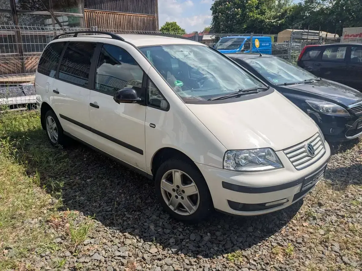 Gebraucht VW Sharan 116 PS (85 kW) 2006 Weiß Van / Kleinbus