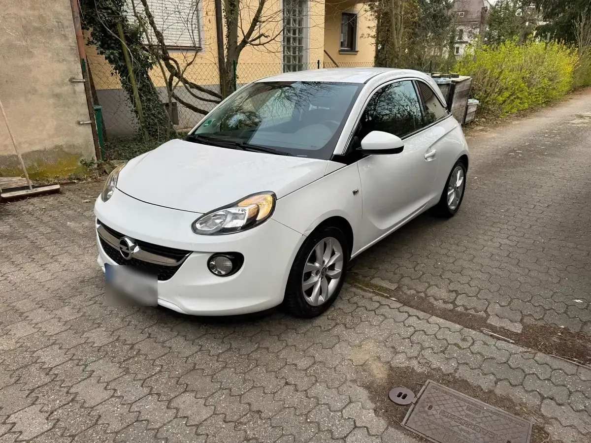 Gebraucht Opel Adam 69 PS (50 kW) 2015 Weiß Kleinwagen