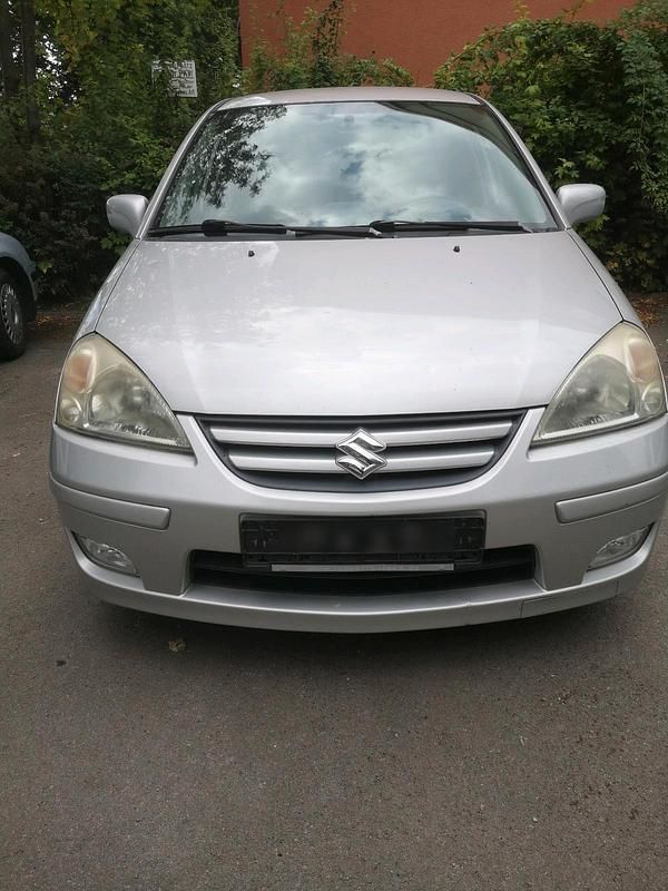 Grau Gebraucht 2005 Suzuki Liana Limousine | 1.300 € (Etwas zu teuer) - Bild 1/4