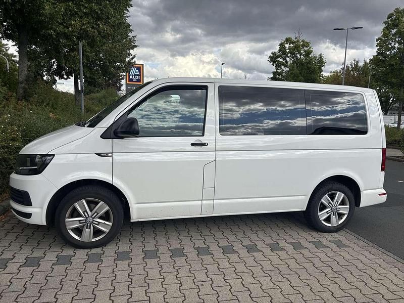 Gebraucht VW T6 Trendline 150 PS (110 kW) 2018 Weiß Van