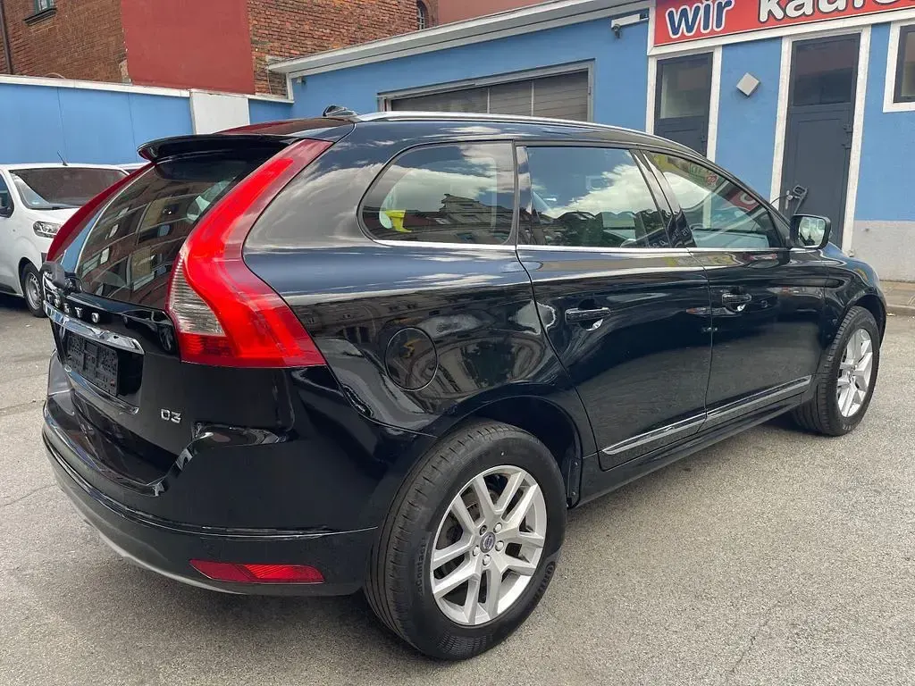 Gebraucht Volvo XC60 Summum 150 PS (110 kW) 2017 Schwarz SUV