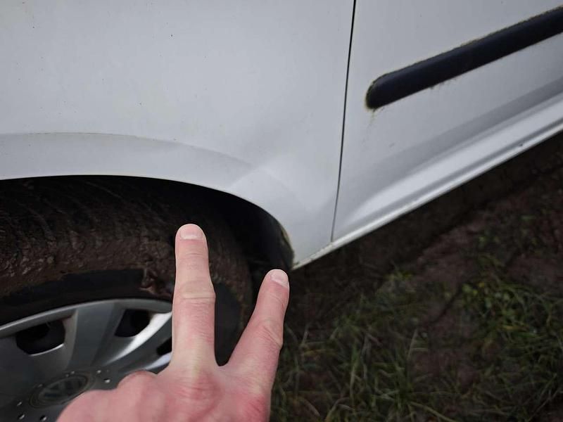 Gebraucht VW Caddy Trendline 75 PS (55 kW) 2013 Candyweiß Van / Kleinbus