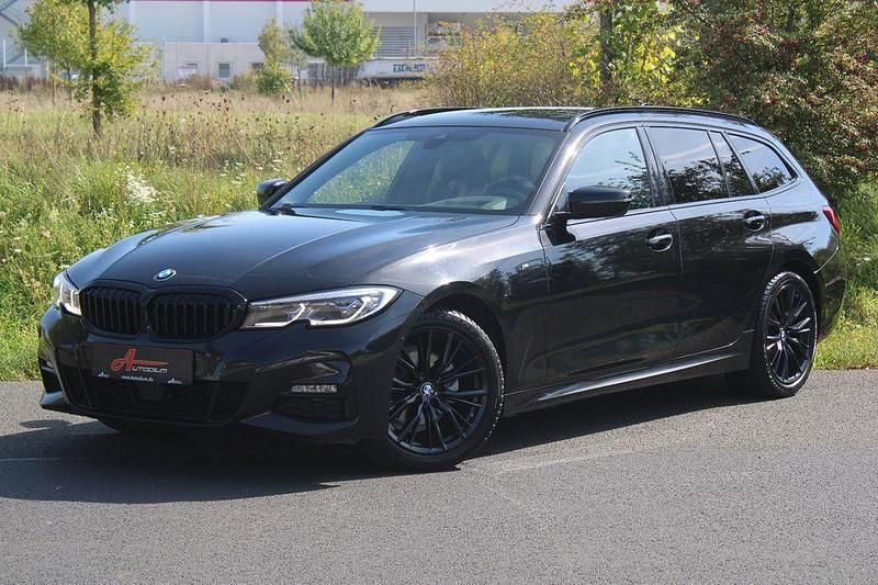Schwarz Gebraucht 2021 BMW 320 M Sport Limousine | 28.990 € (Guter Preis) - Bild 1/4