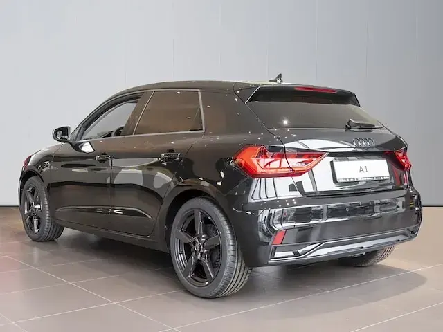 Gebraucht Audi A1 Sportback Advanced Plus 95 PS (69 kW) 2026 Mythosschwarz metallic Kleinwagen