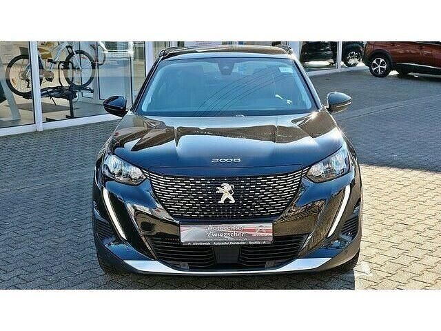 Gebraucht Peugeot 2008 Allure 131 PS (96 kW) 2020 SUV