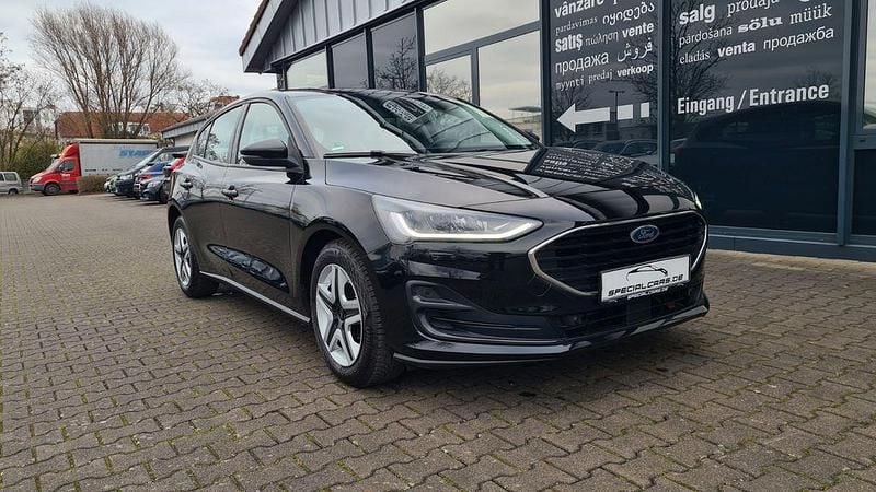 Gebraucht Ford Focus Cool & Connect 101 PS (74 kW) 2022 Schwarz Limousine