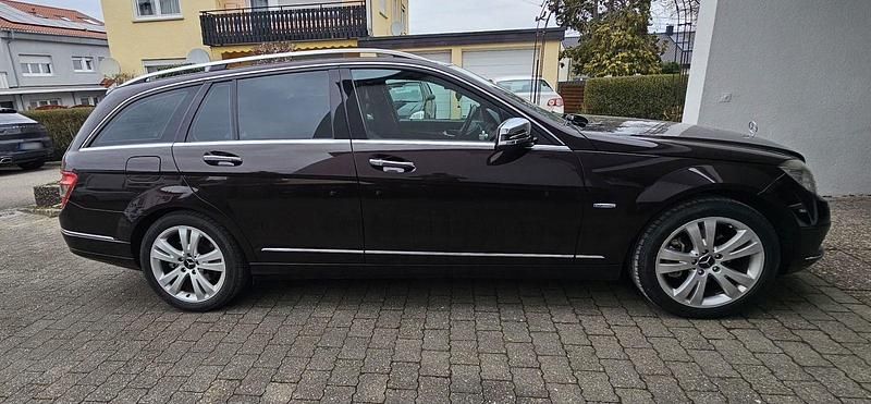 Gebraucht Mercedes 200 184 PS (135 kW) 2010 Braun Kombi