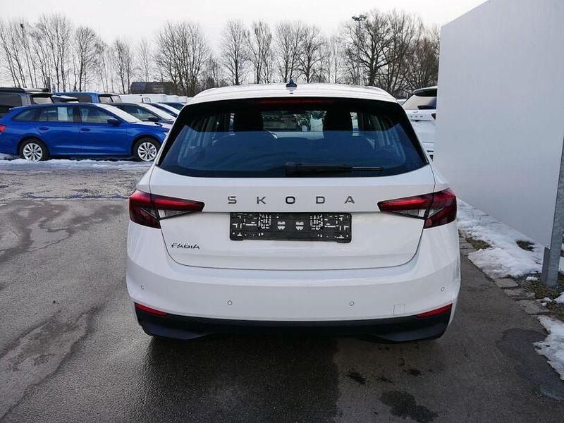 Neu Skoda Fabia Selection 95 PS (69 kW) 2026 Candyweiß Limousine
