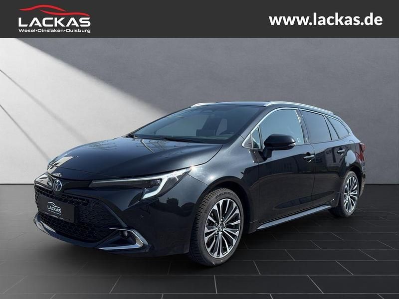 Schwarz Gebraucht 2023 Toyota Corolla Team Kombi | 26.990 € (Fairer Preis) - Bild 1/4