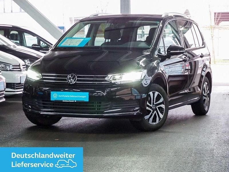 Gebraucht VW Touran Active 150 PS (110 kW) 2021 Deep black perleffekt Van / Kleinbus