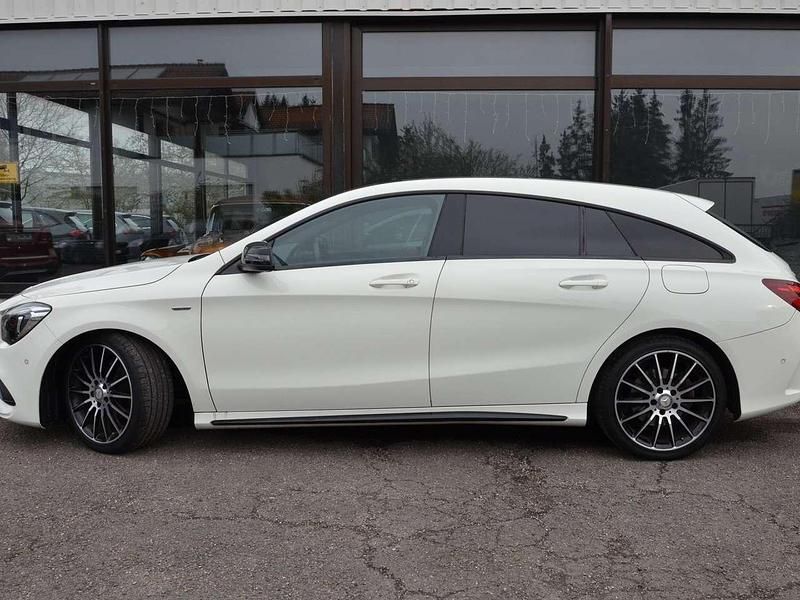 Gebraucht Mercedes CLA200 AMG 156 PS (114 kW) 2017 Calcitweiss  unilack Kombi