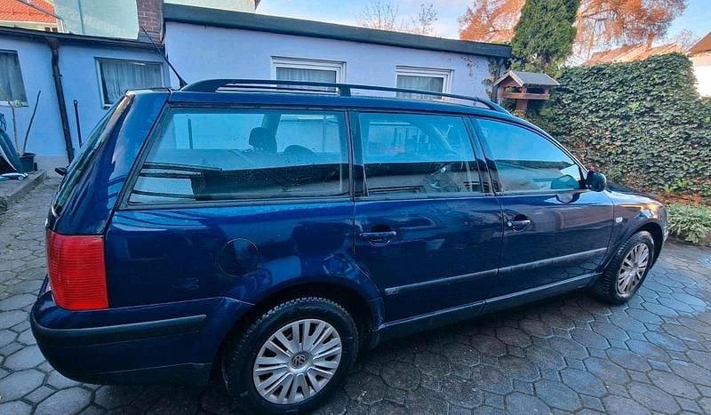 Second-hand VW Passat 115 CP (84 kW) 2000 Albastru Break