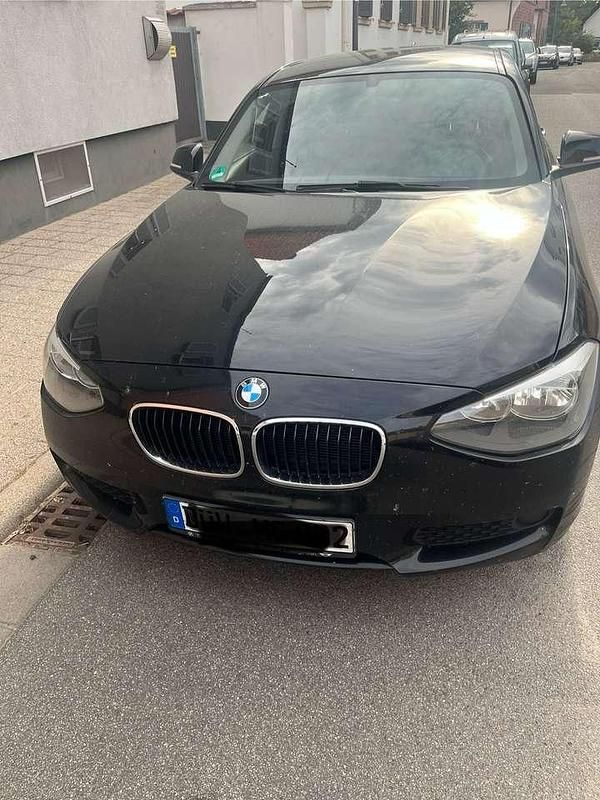 Schwarz Gebraucht 2012 BMW 116 Kleinwagen | 5.200 € (Fairer Preis) - Bild 1/4