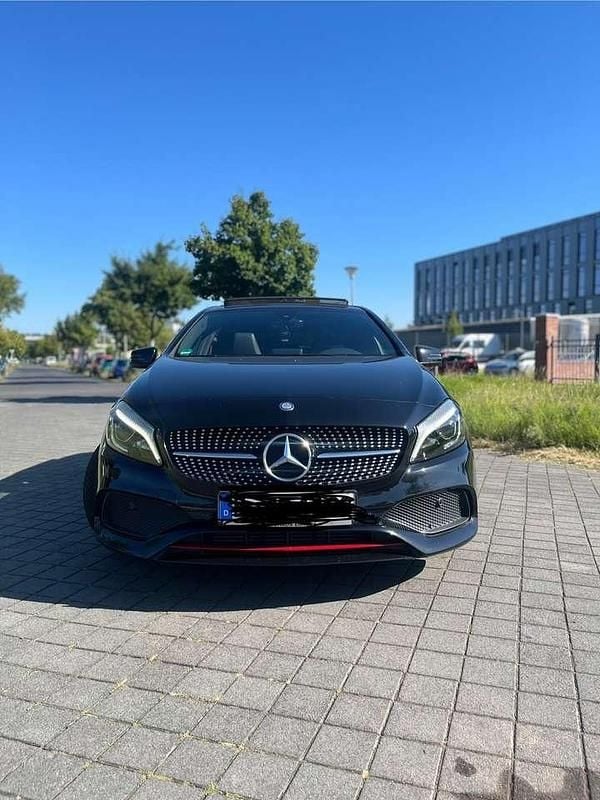 Gebraucht 2017 Mercedes A250 AMG line Limousine | 19.400 € (Guter Preis) - Bild 1/4