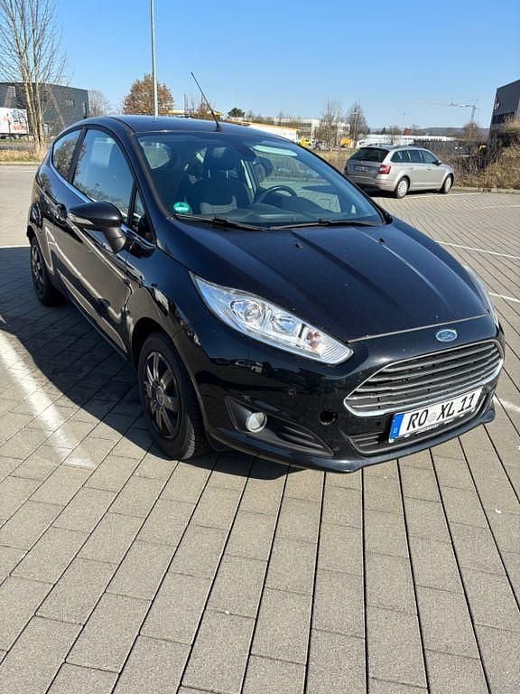 Gebraucht Ford Fiesta Titanium 101 PS (74 kW) 2015 Schwarz Kleinwagen