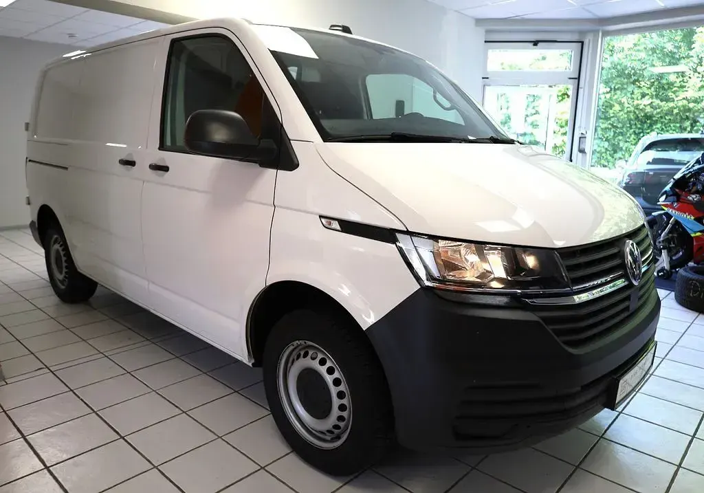 Gebraucht VW Transporter 150 PS (110 kW) 2022 Weiß Van