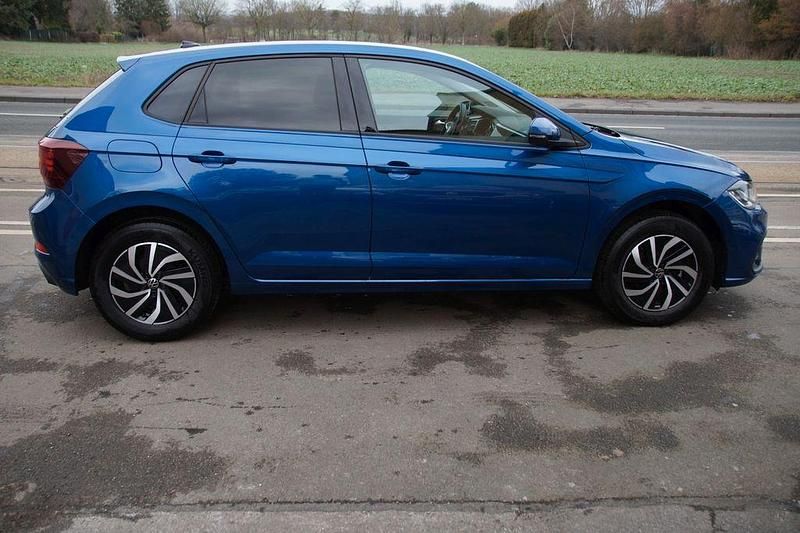 Gebraucht VW Polo Life 95 PS (69 kW) 2025 Blau Kleinwagen