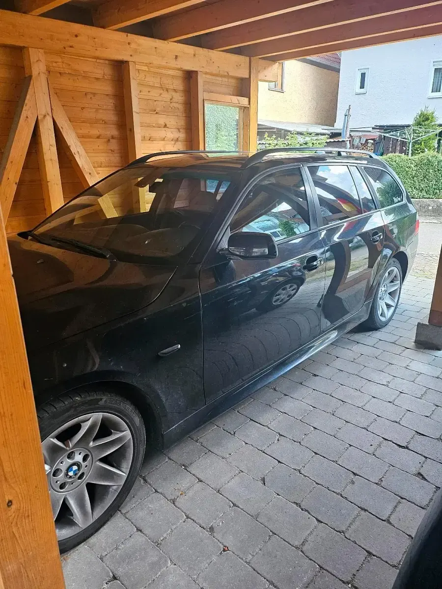 Gebraucht BMW 525 194 PS (142 kW) 2004 Schwarz Kombi