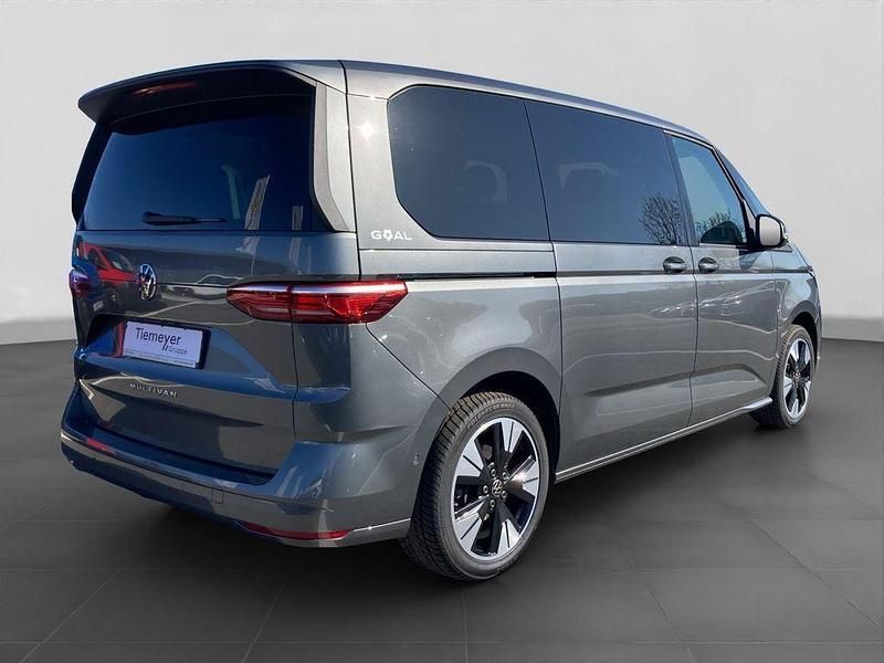 Gebraucht VW Multivan Goal 150 PS (110 kW) 2025 Grau Van
