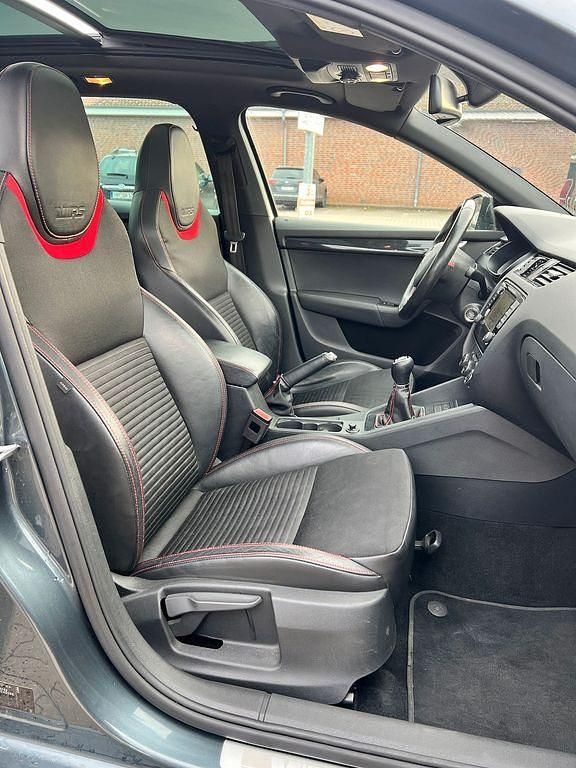Gebraucht Skoda Octavia RS 184 PS (135 kW) 2016 Grau Kleinwagen