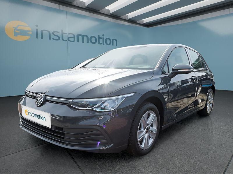 Grau Gebraucht 2022 VW Golf VIII Kleinwagen | 17.549 € (Guter Preis) - Bild 1/4