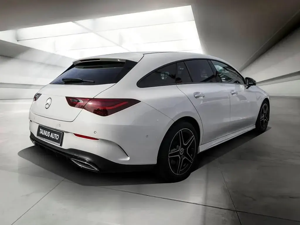 Gebraucht Mercedes CLA250 AMG line 224 PS (164 kW) 2023 Polarweiß Coupé