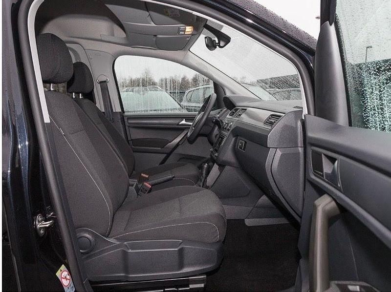 Gebraucht VW Caddy 102 PS (75 kW) 2020 Schwarz Van / Kleinbus