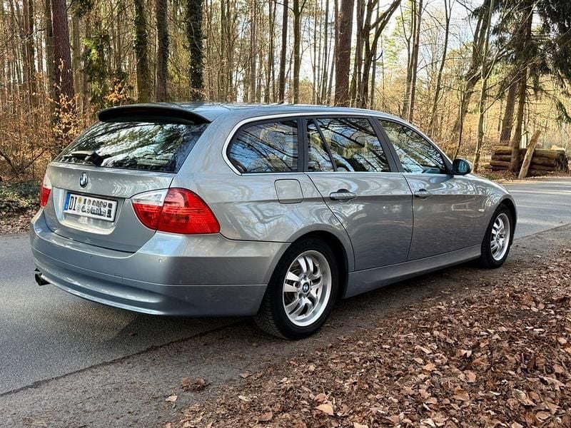 Gebraucht BMW 325 218 PS (160 kW) 2006 Silber Kombi