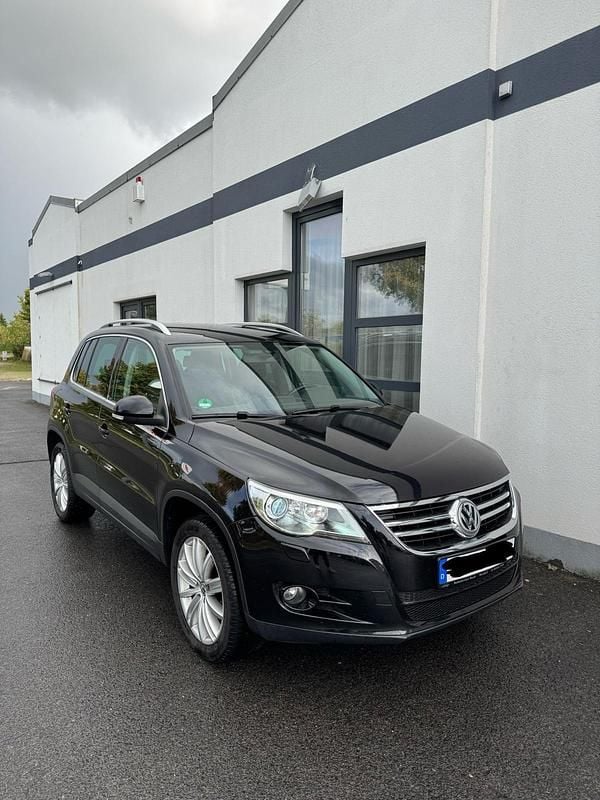 Schwarz Gebraucht 2008 VW Tiguan SUV | 3.699 € (Superpreis) - Bild 1/4