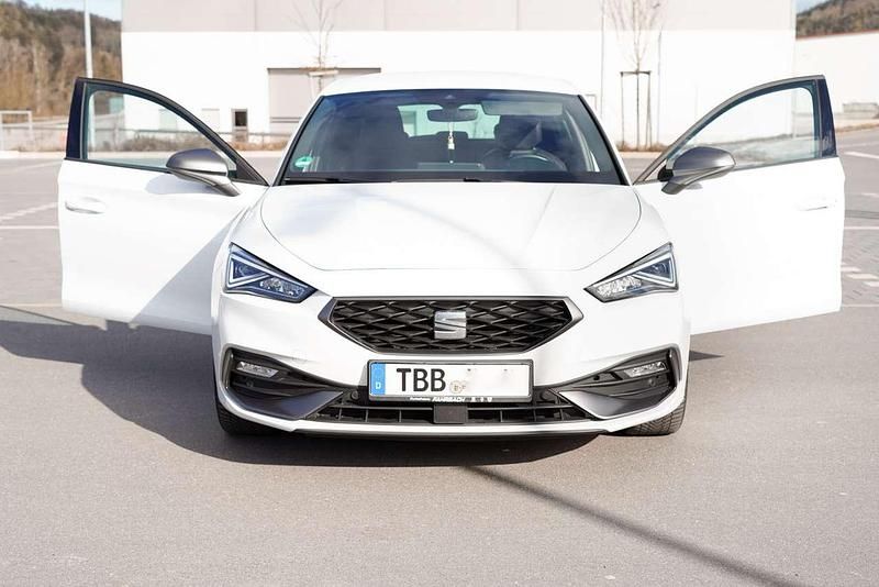 Gebraucht Seat Leon FR 150 PS (110 kW) 2021 Weiß Kleinwagen