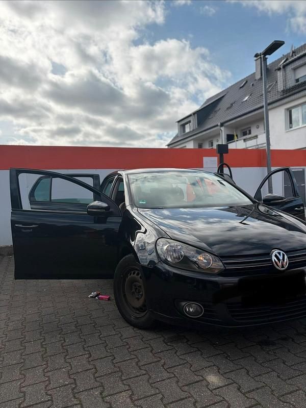 Gebraucht VW Golf VI 122 PS (89 kW) 2010 Kleinwagen