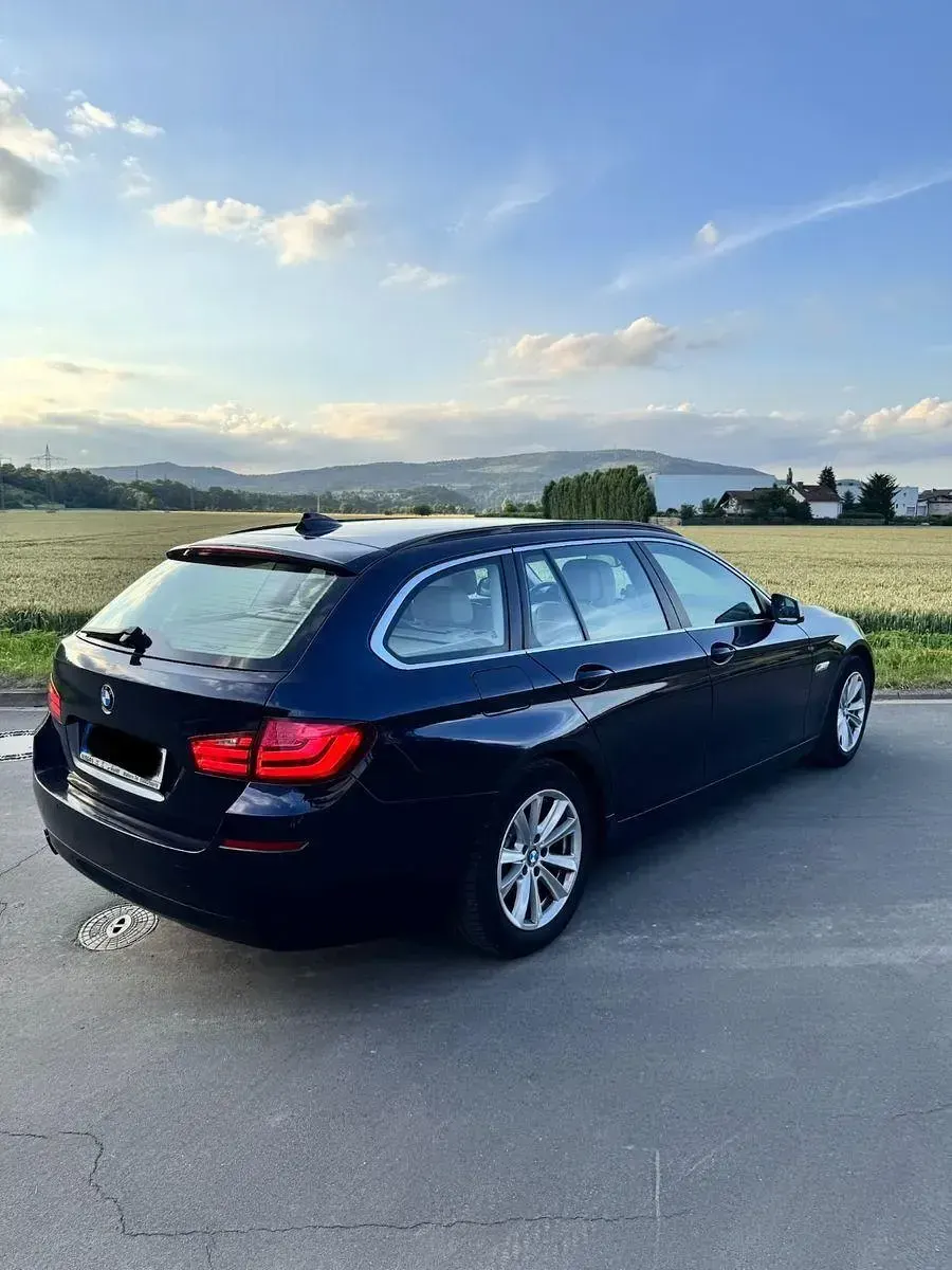 Gebraucht BMW 520 184 PS (135 kW) 2011 Blau Kombi