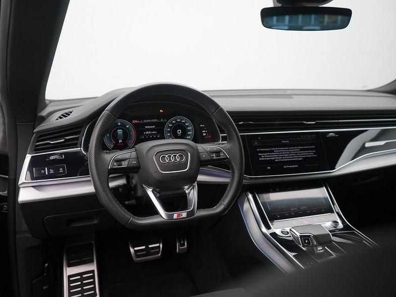 Gebraucht Audi Q8 S-Line 286 PS (210 kW) 2023 Mythosschwarz SUV