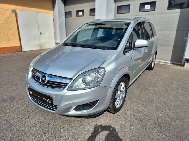 Silber Gebraucht 2012 Opel Zafira Family Van / Kleinbus | 6.990 € (Fairer Preis) - Bild 1/4