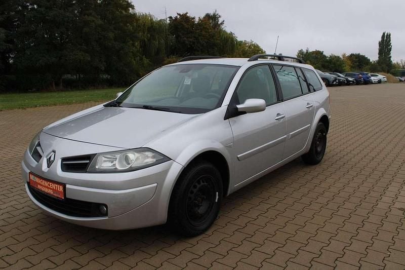 Platingrau Gebraucht 2009 Renault Mégane GrandTour Kombi | 1.900 € (Guter Preis) - Bild 1/4