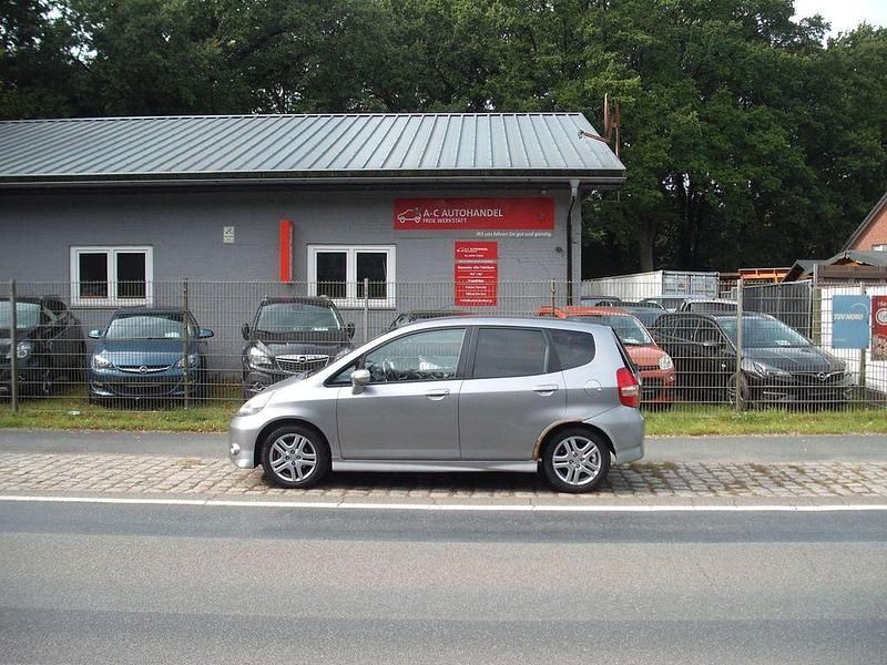Silber Gebraucht 2006 Honda Jazz Sport Kleinwagen | 799 € (Superpreis) - Bild 1/4