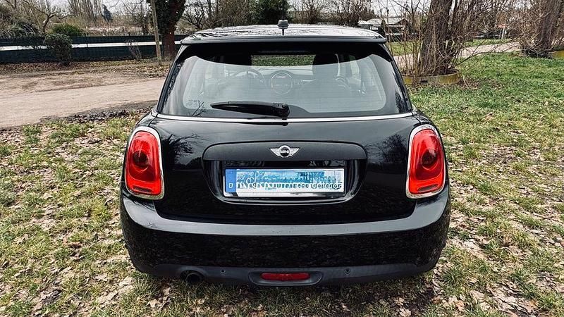 Usado Mini ONE 102 HP (75 kW) 2015 Preto Citadino