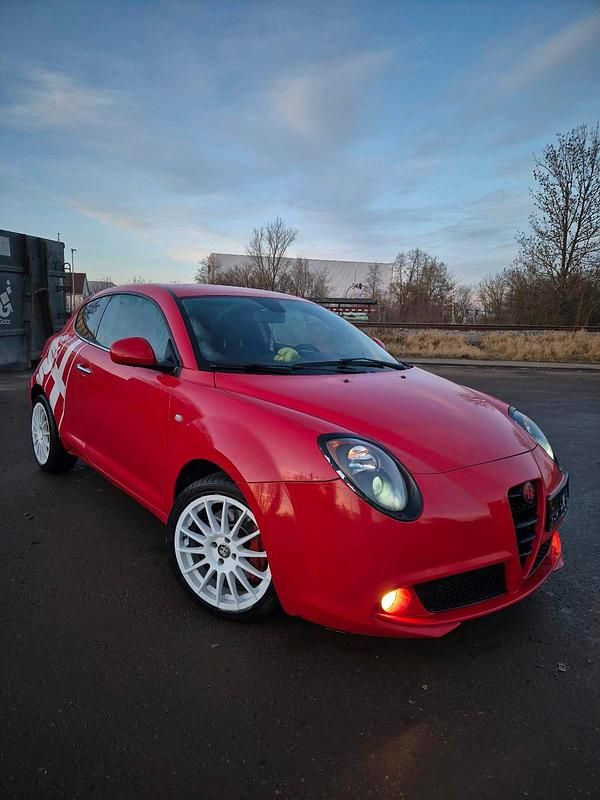 Rot Gebraucht 2009 Alfa Romeo MiTo Kleinwagen | 2.999 € (Fairer Preis) - Bild 1/4