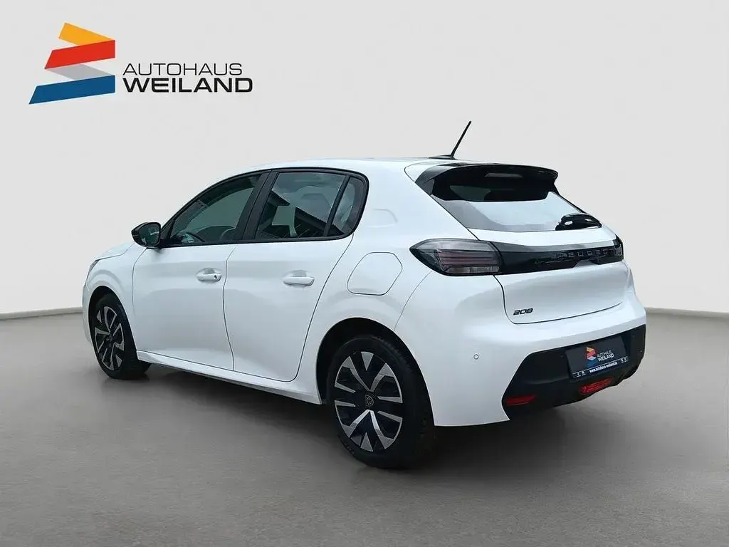 Gebraucht Peugeot 208 Active 101 PS (74 kW) 2024 Weiß Kleinwagen