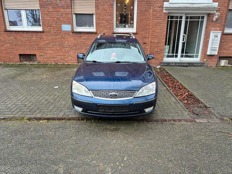 Blau Gebraucht 2004 Ford Mondeo Kombi | 600 € (Guter Preis) - Bild 1/3