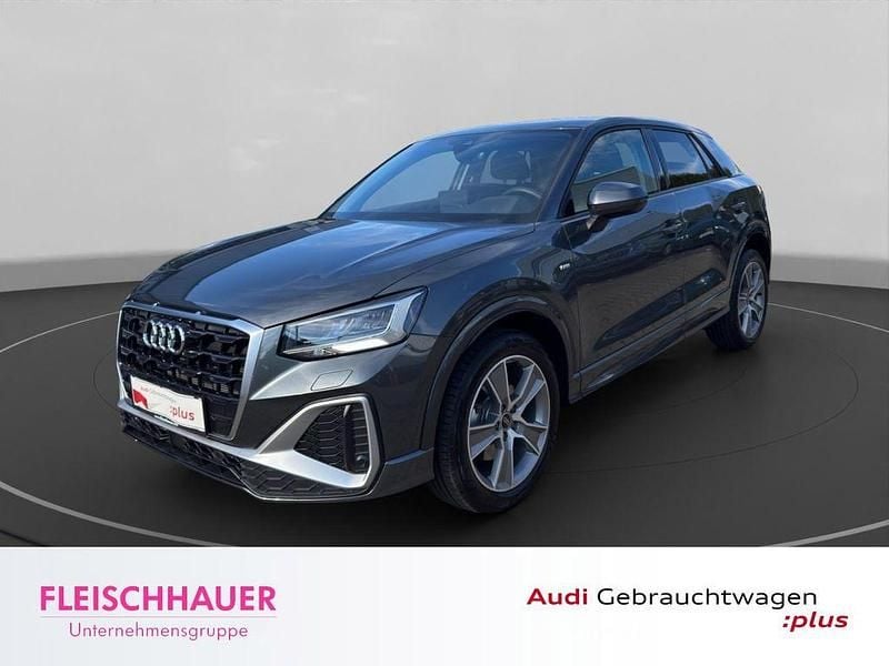 Grau Gebraucht 2024 Audi Q2 S-Line SUV | 29.990 € (Superpreis) - Bild 1/4